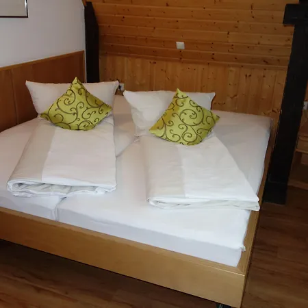 Schillerbad 호텔 3*