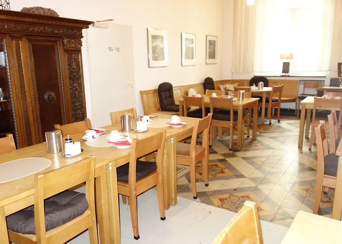 Schillerbad 3* 뤼덴샤이드